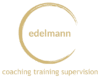 Pferdegestütztes Coaching zur Förderung von persönlichem Wachstum und Reflexion.