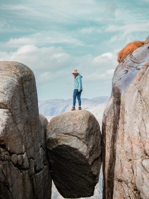 Pferdegestütztes Coaching zur Förderung von persönlichem Wachstum und Reflexion.